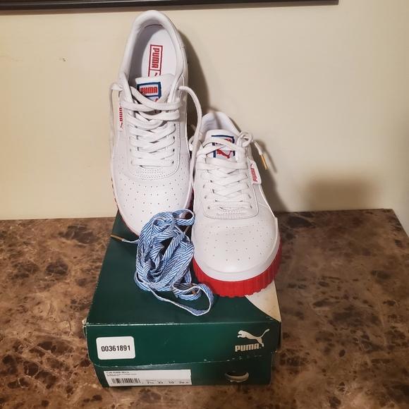 Puma - Picture 3 of 6